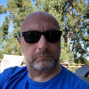 Meet your Posher, Jonathan